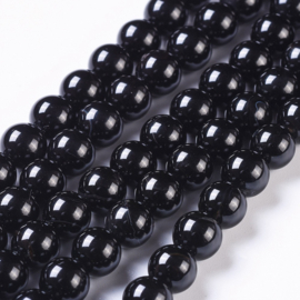 10  x  Edelsteen kraal van Onyx  8mm gat c.a. 1mm