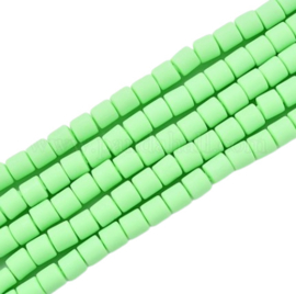 20 x handgemaakte polymeer klei kralen Pale Green 6,5 x 6mm gat: 1,2mm column