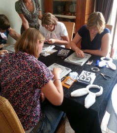 07-09-2013 Workshop sieraden maken Siddeburen