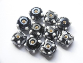 10 stuks Prachtige lampwork kraal  8 x 12mm Gat: 2mm zwart