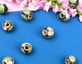 5 x Handgemaakte cloisonné kralen mix ca. 6 mm – zwart groen – gat ca. 1 mm