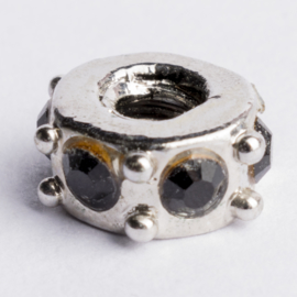 Be Charmed kraal zilver met een rhodium laag (nikkelvrij) c.a.11x 5mm groot gat: 4mm