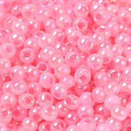 20 gram Glaskralen rocailles Ceylon 4 x 3 mm – gat 1,2 mm – Pearl Pink