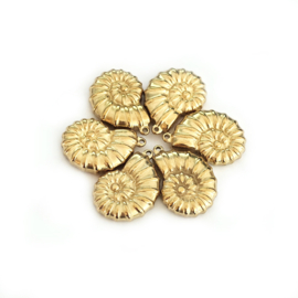 1 x  RVS 304 Schelp Bedeltje Real 18K Gold Plated, 21 x 15 x 4~4,1mm, Oogje: 1mm
