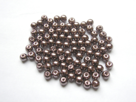 80 x  glasparels 6mm gat: 1mm kleur:  mokka bruin