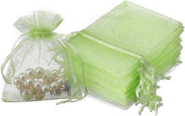 c.a. 100 x neon groene organza zakjes 9 x 12 cm