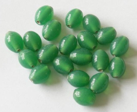 20 stuks groene ovalen glaskralen afm. 11 x 9mm Gat: 2mm