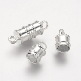 Verzilverde magneetslotje 17 x 6mm oogjes 2mm (Nikkelvrij)