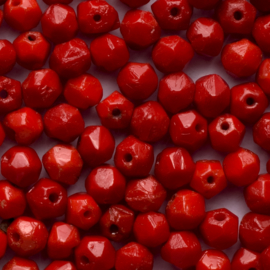 30  x Ronde Tsjechische kralen facet kristal afm: 4mm Kleur: koraal rood gat c.a.: 1mm