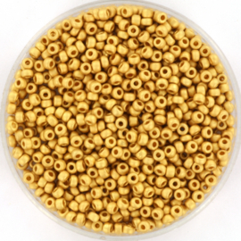 c.a. 5 gram Miyuki rocailles 11/0 - 24kt matte gold plated