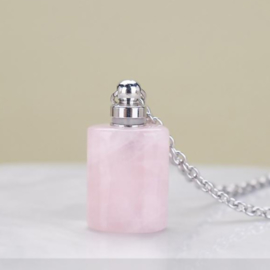Gedenk hanger mini urn van half edelsteen Rose Quartz met RVS ketting 