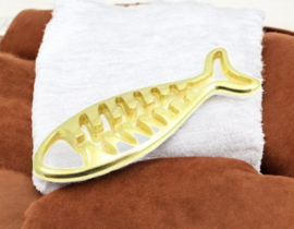 DQ metaal hanger vis 40x13mm goudkleur (Nikkelvrij)