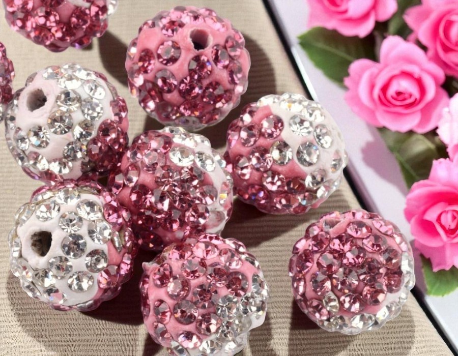 2  x Shamballa kraal 9~10 mm – rose-wit – rijggat ca. 2 mm