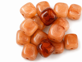 10 x Acryl kralen cube two tone opaque 17 x 15,5 x 15,5 mm – gat 3 mm – sienna