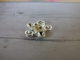 1 x Metalen Ornament ca. 19,4 x 17,5 x 3,7mm zilverkleur