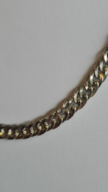 Metalen jasseron ketting platinum ca. 1meter lang zonder sluiting