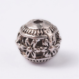 4 x  Tibetaans zilveren open Bali kraal 11 x 10mm