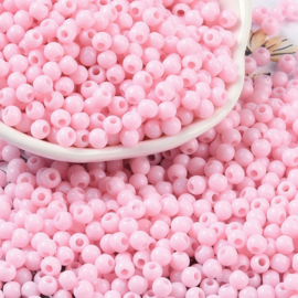 20 gram acryl rocailles 4 x 3,5 mm – gat 1,6 mm – Pearl Pink