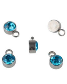 5 x kleine RVS hangertje met bergkristal strass 5x8x4mm gat: 1,8mm blauw