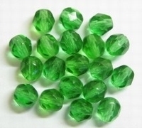 10 x Glaskraal facet groen 6 mm