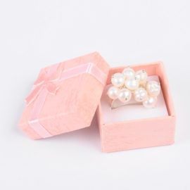 5 x luxe cadeau doosjes voor bijvoorbeeld ringen 41 x 41 x 26mm roze