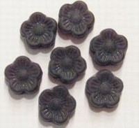 10 Stuks Glaskraal bloem mat donker paars 11 mm