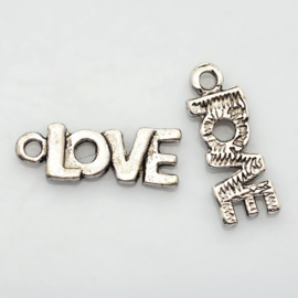 10 x bedeltje Love 22 x 8 x 2 mm gat: 1,5mm ♥