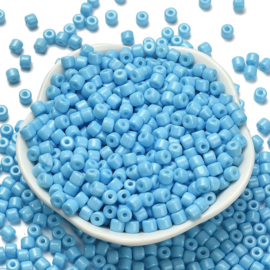 20 gram Baked Pearl Beads – glaskralen met parelglans 4,5 x 3,5 mm – gat 1,2 mm – deep sky blue