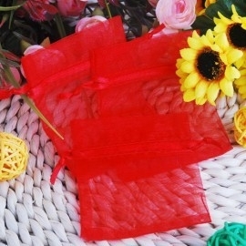 c.a. 100 stuks organza zakjes 9 x 12cm rood