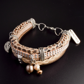 Prachtige armband, verstelbaar met metalen elementen bedel beautiful