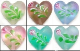 10 stuks prachtige handgemaakte glaskralen met hart 16 x 12mm, gat: 2mm