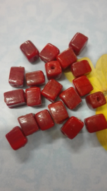 20 x bordeaux rode blokjes 7x5mm Gat: 1mm