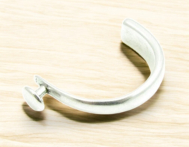 1 x DQ metaal halve armband antiek zilver kleur ca. 34 x 63mm Ø10 x 2,5mm (Nikkelvrij)