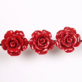 2 x resin kralen Roosje 12mm gat: 1 mm kleur rood