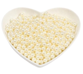100 x acryl parels 4mm ivoor