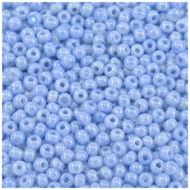 20 gram Glaskralen Rocailles Ceylon Seed Beads 6/0 (4 mm) – gat ca. 1,5 mm – Baby Blue