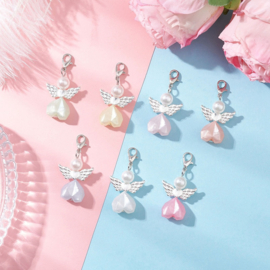 1 x Geluksengeltje met hartje en clip – pastel kleur