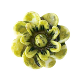 5 x Bloemen kralen 12mm Olive green Rijggat: ± 0.8 mm