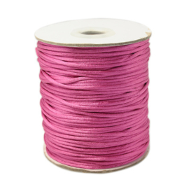 2 meter satijnkoord  van ca. 2 mm roze