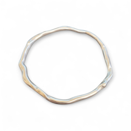 1 x  DQ metaal grote dichte ring handgemaakt, verzilverd c.a. 64mm binnenzijde: c.a. 56mm (Nikkelvrij)