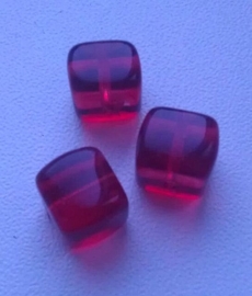 10 x glaskraal kubus 8 mm donker rood transparant