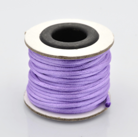 Rol met 10 meter satijn koord Nylon Marcramé koord 2mm kleur Medium Purple