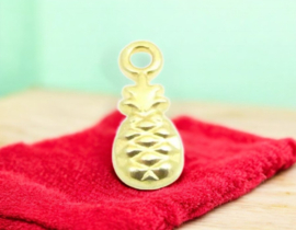 2 x DQ metaal hanger ananas goud kleur ca. 12 x 5mm Ø1,5mm (Nikkelvrij)