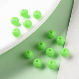 20 x Acryl kraal 6 x 5mm Gat 1,8mm Lime groen