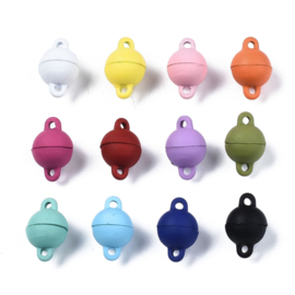 5 x Magneetsluiting rond 12 x 8 mm – oogje 1,4 mm – gemengd (Nikkelvrij)