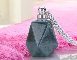 Gedenk hanger mini urn van edelsteen India Agaat met RVS ketting