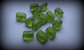 10 x glaskraal grillig ovaal transparant groen 14 mm