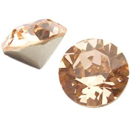 2 x Swarovski Elements SS39 puntsteen (8mm) Light peach