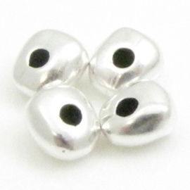 4 x DQ metaal kraal Irregulier 3x5mm gat 0,1mm  antiek zilverkleur  (Nikkelvrij)