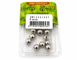 Doosje met 15 stuks metalen kraaltjes 8 mm – gat 2 mm – platinumkleur
